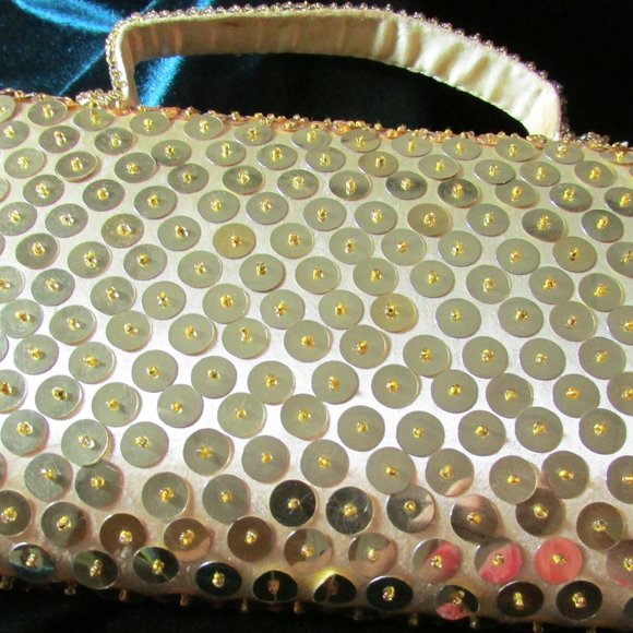 Elegant Gold Beaded Vintage Clutch - Picture 7 of 10